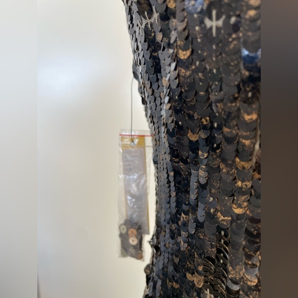 NWT Alice + Olivia Nude Sequin Gradient Dress - Picture 11 of 11